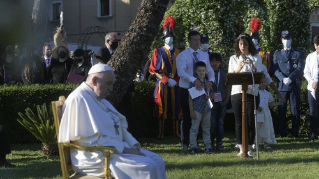 Papa Francisco: dar a todos la oportunidad de protegerse con las vacunas