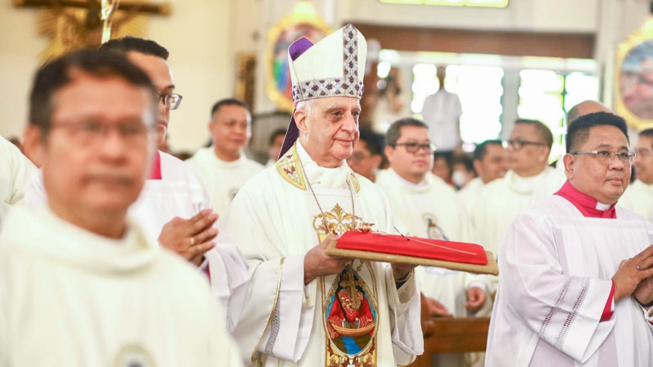 S.E. Mons. Fisichella presiede la Messa nel Santuario di Antipolo, Filippine